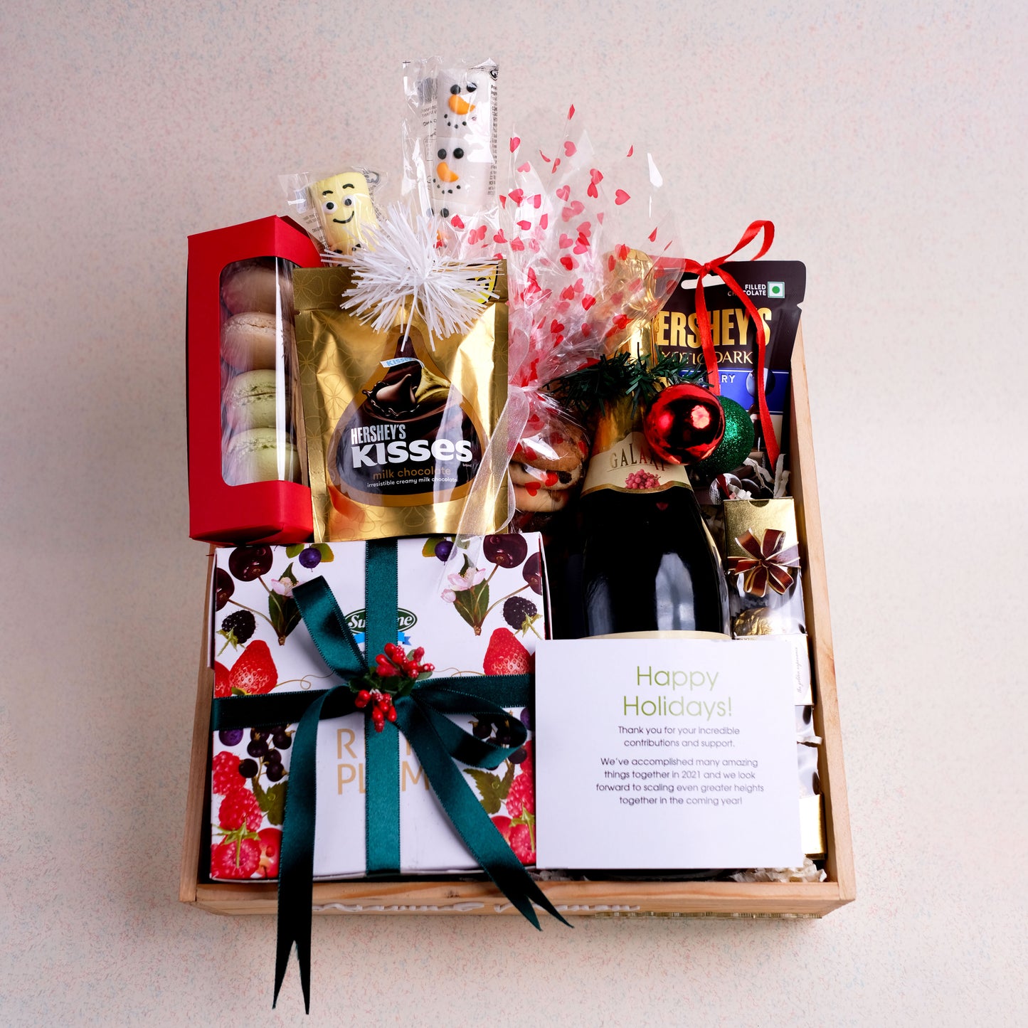 hristmas Sparkle Corporate Gift Hamper | Premium Holiday Delights