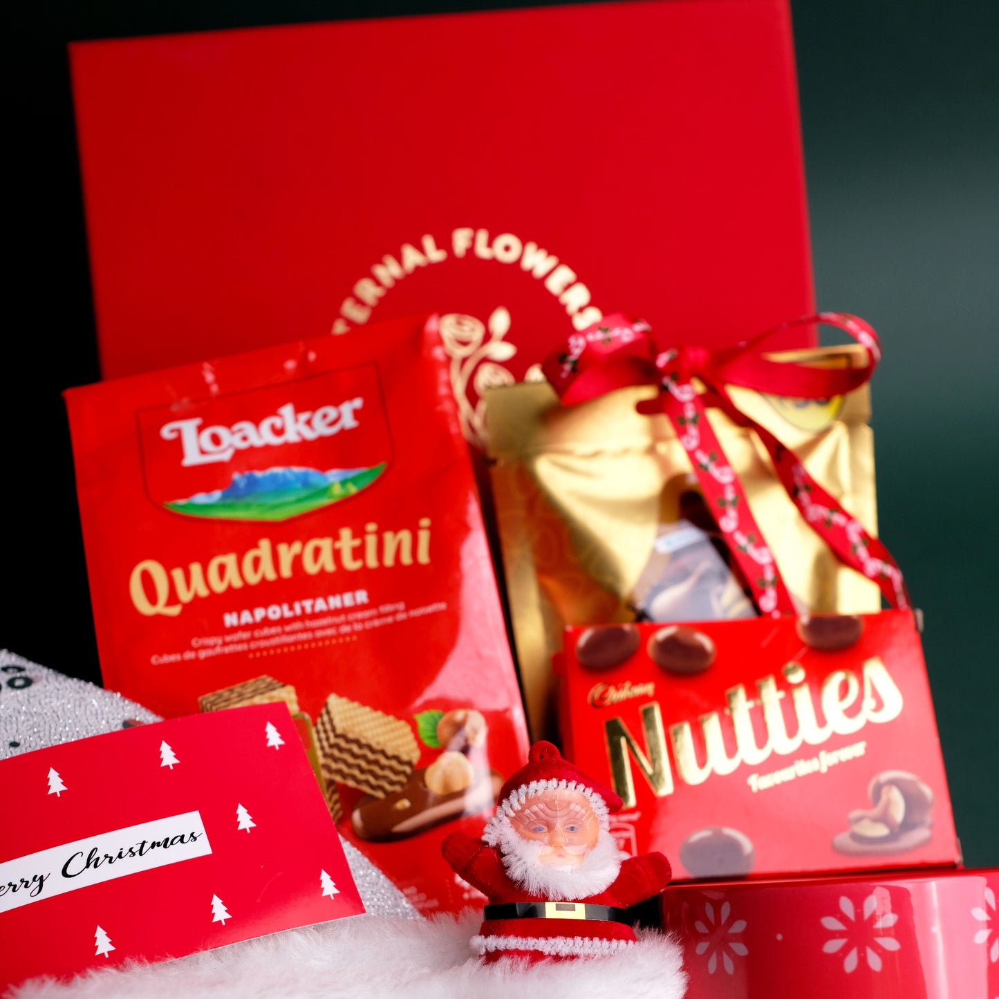 Loacker Quadratini Napolitaner Wafers, 125g | Delicate and Crunchy Festive Treat