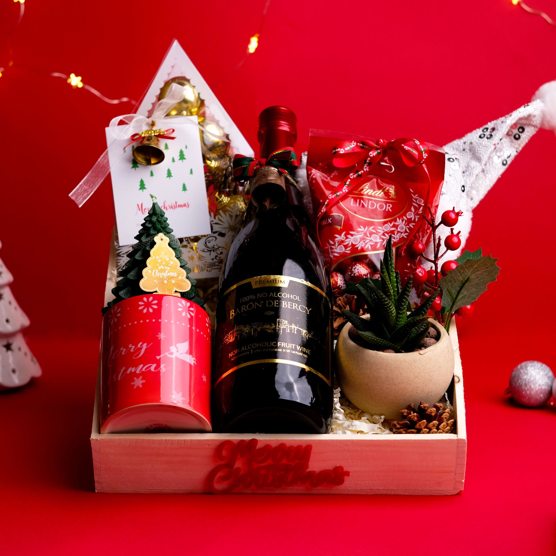 Merry Wonder Christmas Gift Hamper | Premium Selection in a Wooden Tray