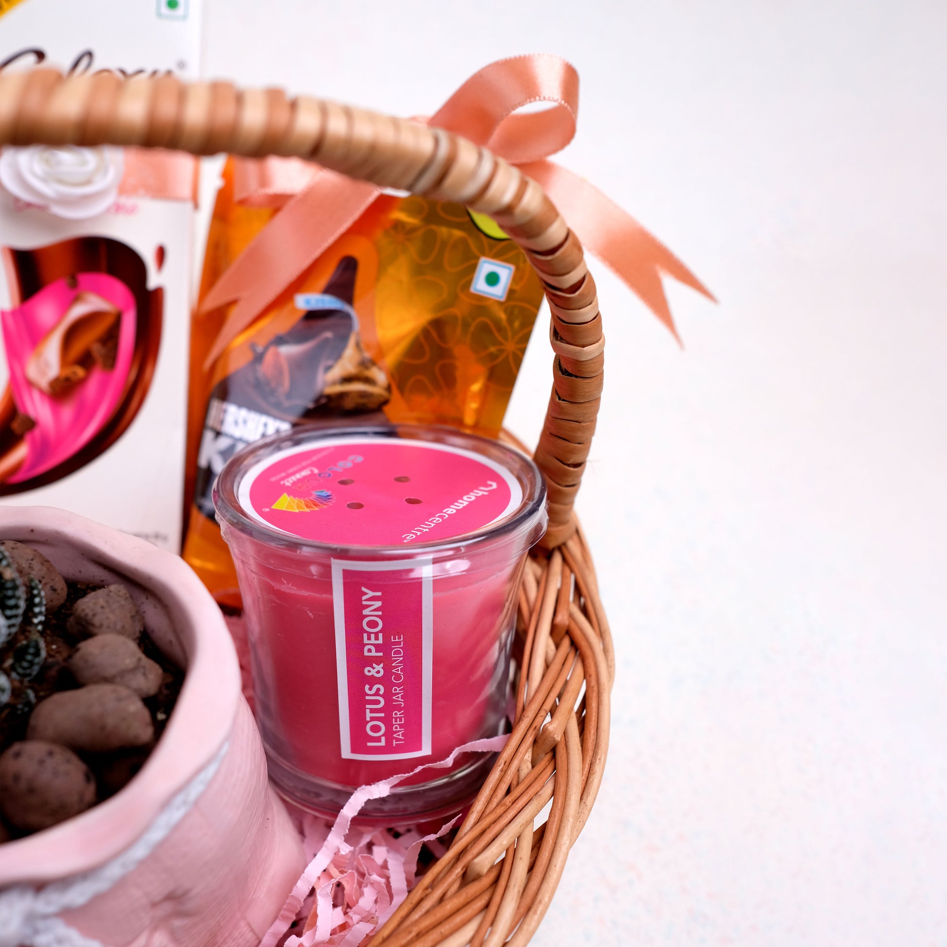 Super Mom: Mother's Day Gift Hamper | Lotus and Peony Scented Taper Jar Candle | Fragrance of Love