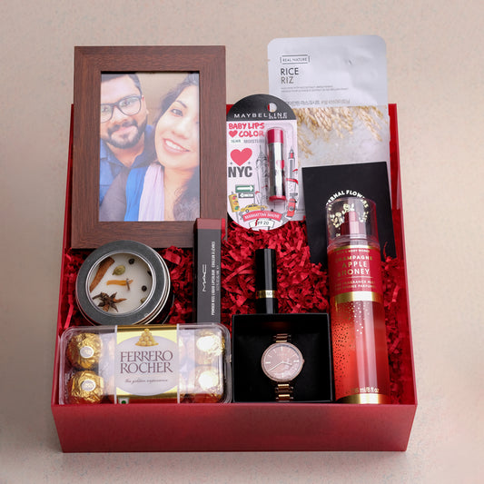 Amazing Girlfriend Gift Hamper | Thoughtful Gifts for Her